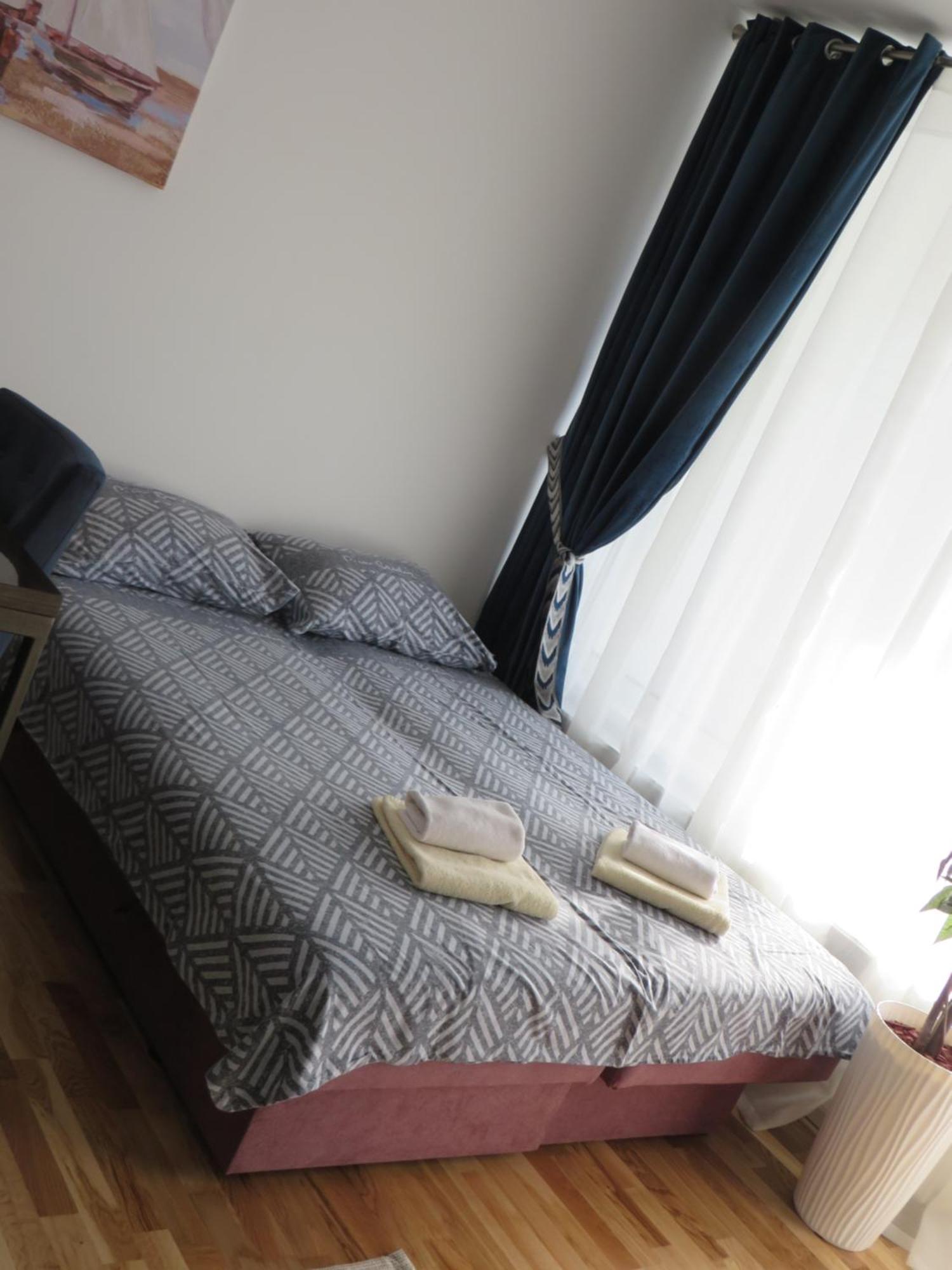 Lux Apartment 10 Center, Free Parking Nis Ngoại thất bức ảnh